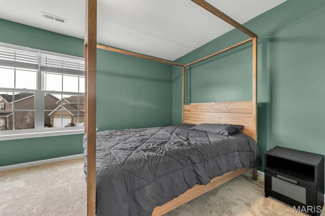 346 Charlestowne Place Drive, St Charles, MO 63301