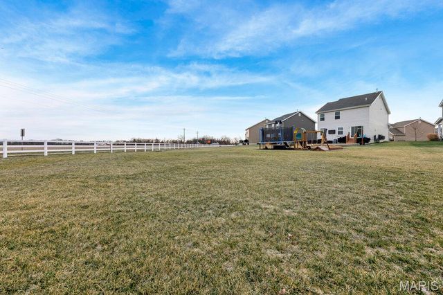 346 Charlestowne Place Drive, St Charles, MO 63301