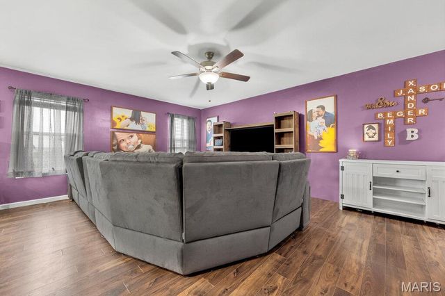 346 Charlestowne Place Drive, St Charles, MO 63301