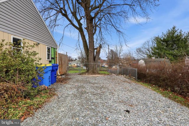 139 SYLVAN DR, York, PA 17402