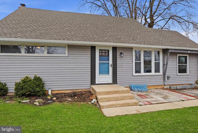 139 SYLVAN DR, York, PA 17402