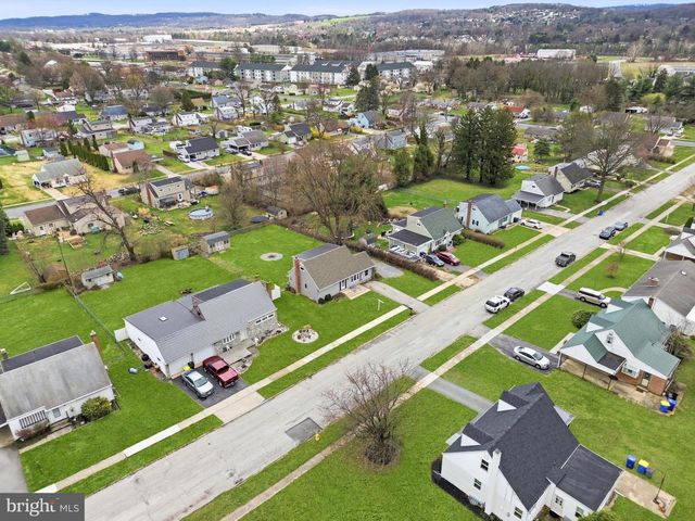 139 SYLVAN DR, York, PA 17402