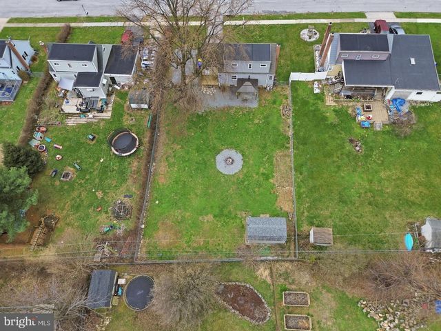 139 SYLVAN DR, York, PA 17402