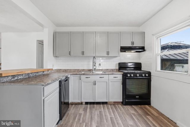 139 SYLVAN DR, York, PA 17402