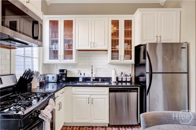 524 E Jones Street, Savannah, GA 31401