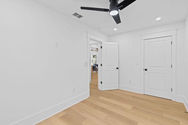 7 Larnes Street, Charleston, SC 29403