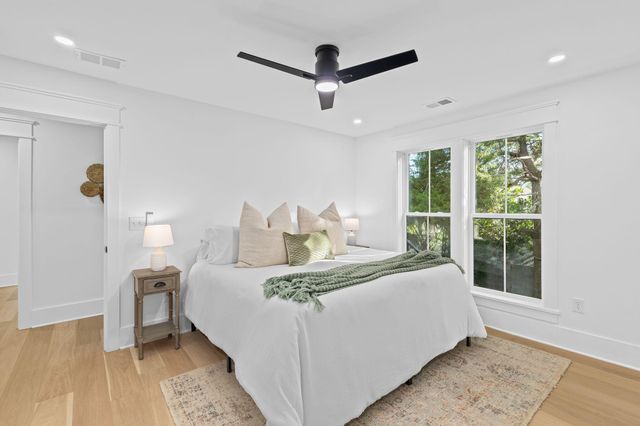 7 Larnes Street, Charleston, SC 29403