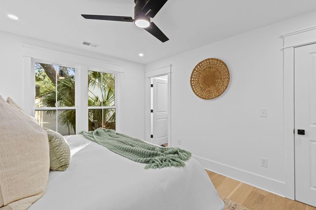 7 Larnes Street, Charleston, SC 29403