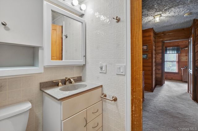 5030 State Route 213, Olivebridge, NY 12461