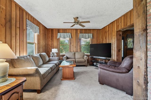 5030 State Route 213, Olivebridge, NY 12461