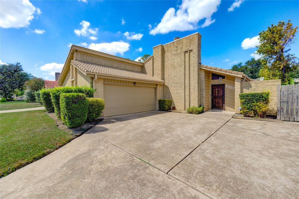 6006 Ogden Forest Drive, Houston, TX 77088