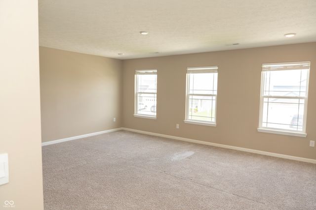 160 Thorpe Drive, Whiteland, IN 46184