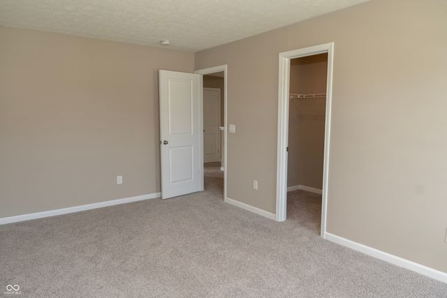 160 Thorpe Drive, Whiteland, IN 46184