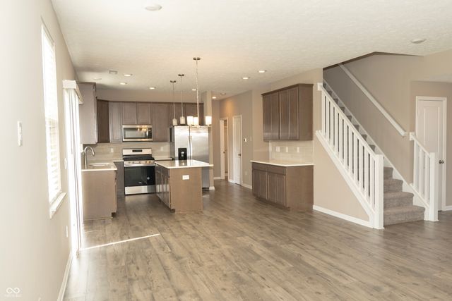 160 Thorpe Drive, Whiteland, IN 46184