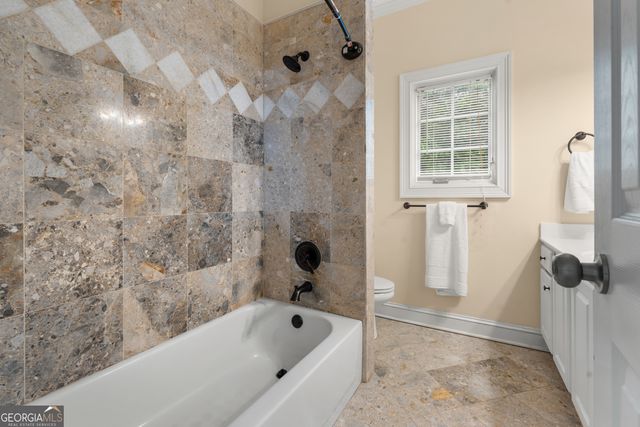 1001 Laurel Ridge Drive, Mcdonough, GA 30252