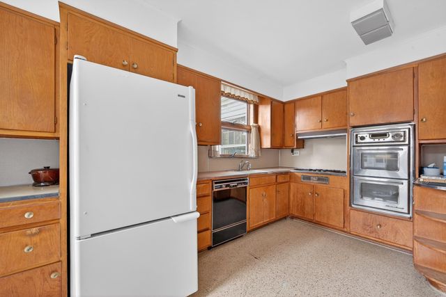 819 ROANOKE AVE, Elizabeth, NJ 07208