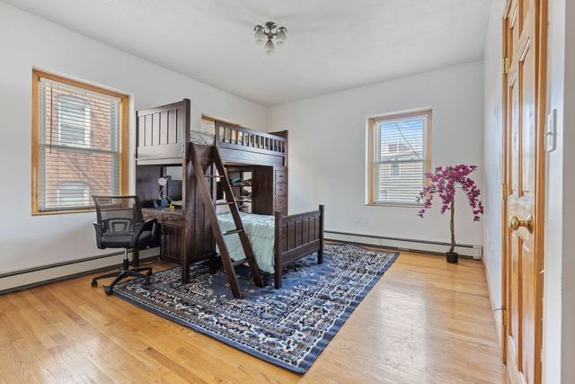 21 Parker St, Boston, MA 02129