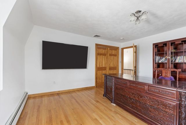 21 Parker St, Boston, MA 02129