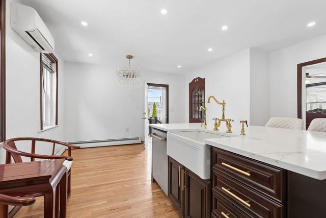 21 Parker St, Boston, MA 02129