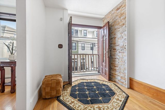 21 Parker St, Boston, MA 02129
