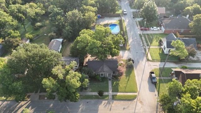 104 Dixon Street, Cleburne, TX 76033