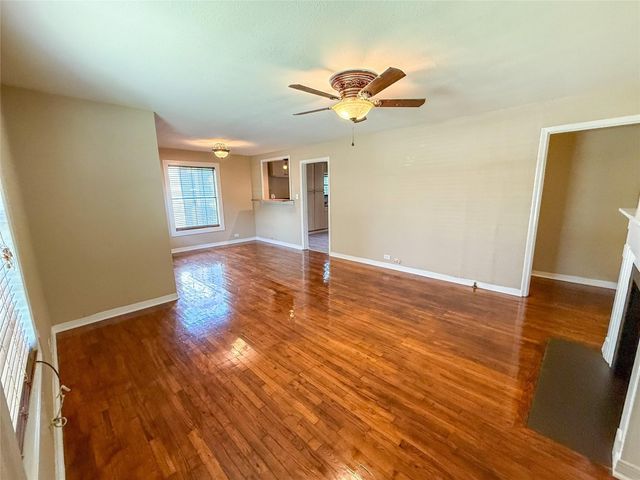 104 Dixon Street, Cleburne, TX 76033