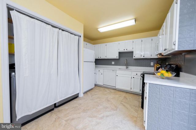 5919 FIRST LANDING WAY, Burke, VA 22015