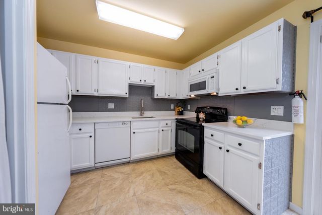 5919 FIRST LANDING WAY, Burke, VA 22015