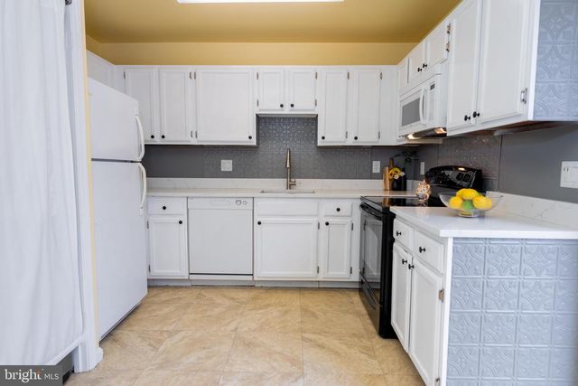 5919 FIRST LANDING WAY, Burke, VA 22015