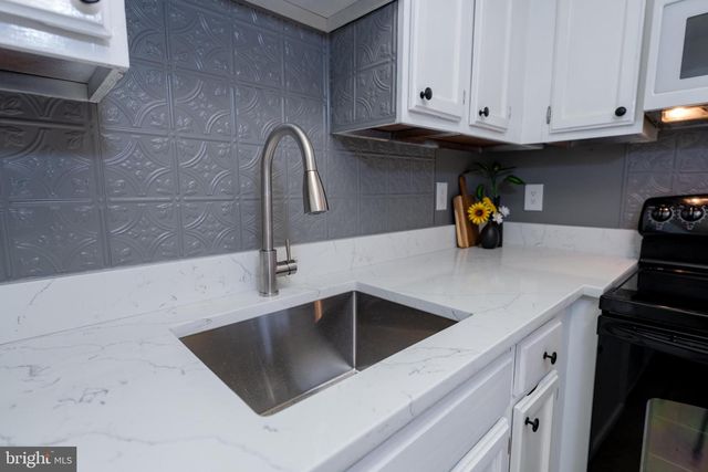 5919 FIRST LANDING WAY, Burke, VA 22015