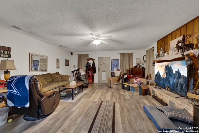 3130 Green Valley, Cibolo, TX 78108
