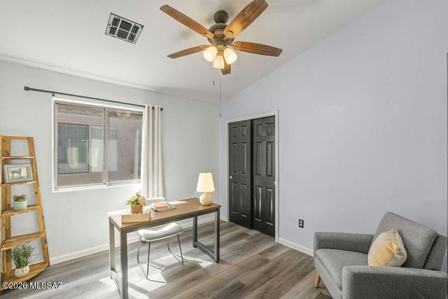 7130 S Oakbank Drive, Tucson, AZ 85757