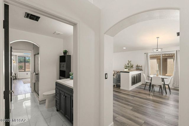 7130 S Oakbank Drive, Tucson, AZ 85757