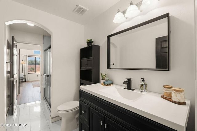 7130 S Oakbank Drive, Tucson, AZ 85757