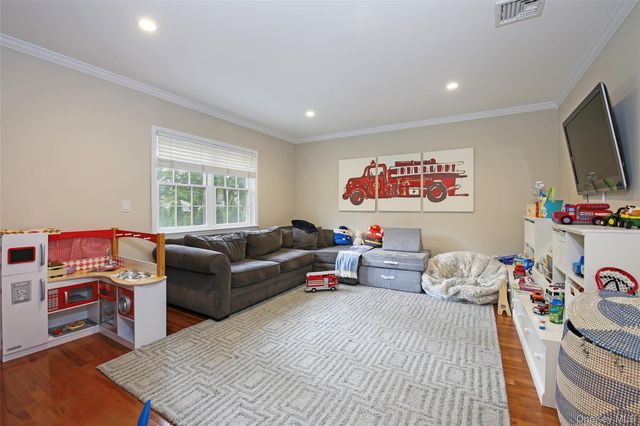 616 Forest Avenue, Rye, NY 10580