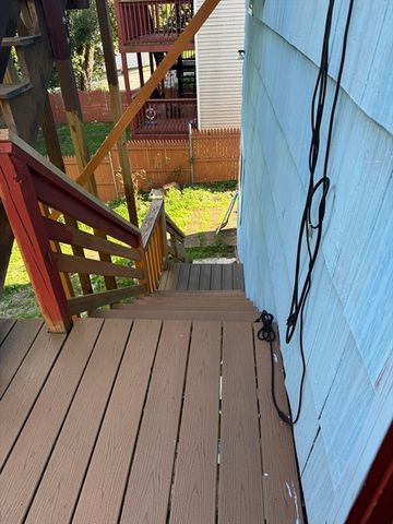 17 Thenius St, Worcester, MA 01607