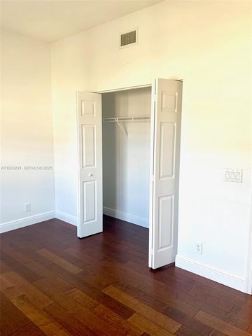 218 SW 6th Pl, Pompano Beach, FL 33060