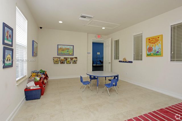 218 SW 6th Pl, Pompano Beach, FL 33060