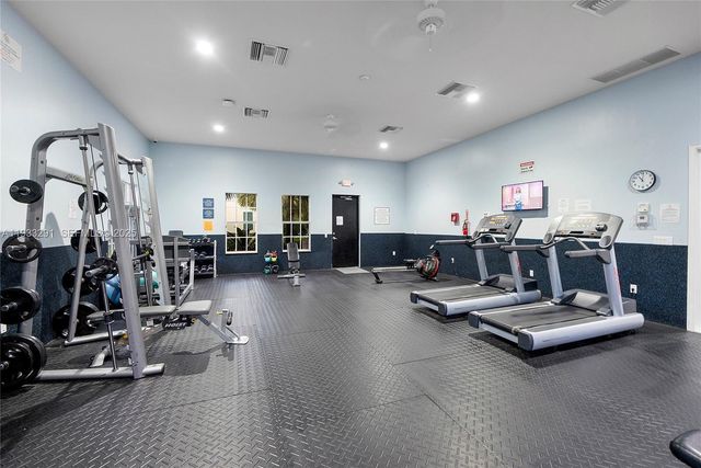 218 SW 6th Pl, Pompano Beach, FL 33060