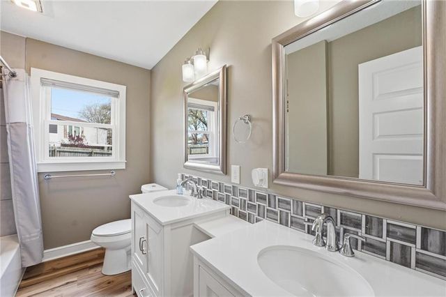 1604 Ridgeway Drive, Greenwood, MO 64034