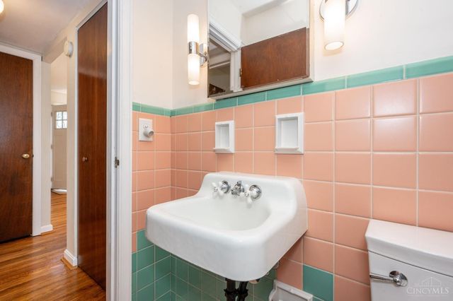 111 Wrenwood Lane, Terrace Park, OH 45174