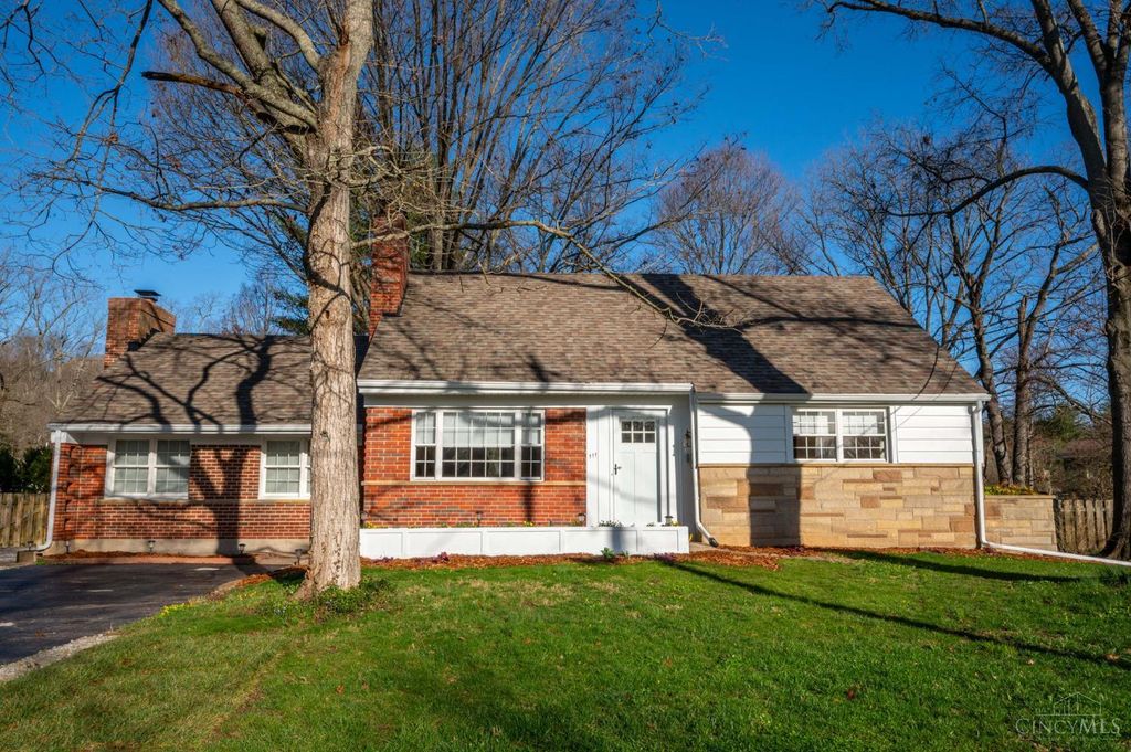 111 Wrenwood Lane, Terrace Park, OH 45174