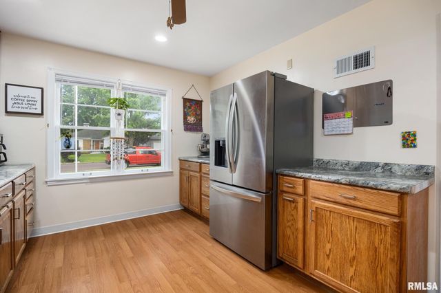 509 W FLORENCE Avenue, Peoria, IL 61604