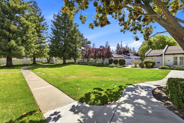 16345 Los Gatos Boulevard 6, Los Gatos, CA 95032