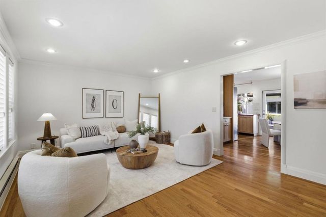 16345 Los Gatos Boulevard 6, Los Gatos, CA 95032
