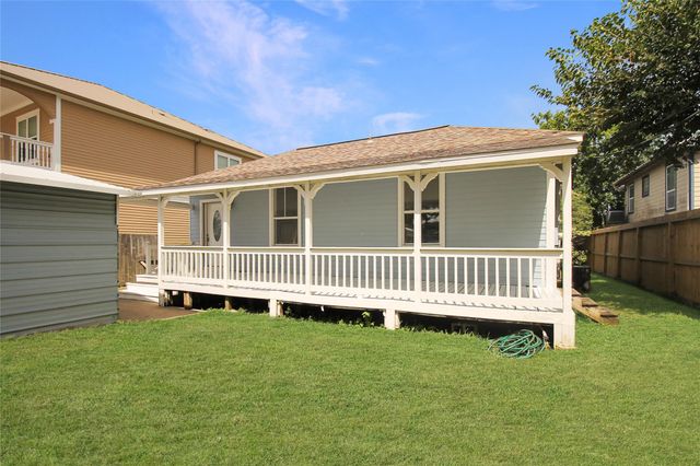1133 9th Street, Dickinson, TX 77539