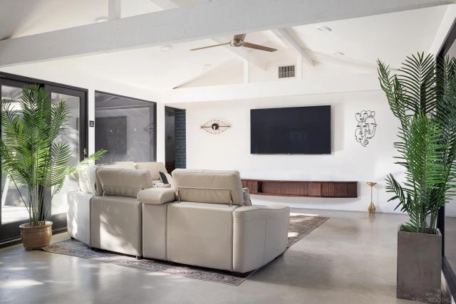 754 El Rancho, El Cajon, CA 92019