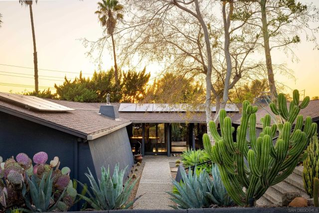 754 El Rancho, El Cajon, CA 92019