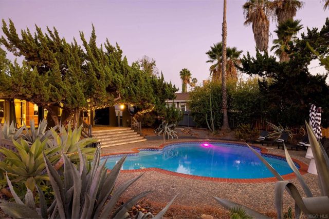 754 El Rancho, El Cajon, CA 92019