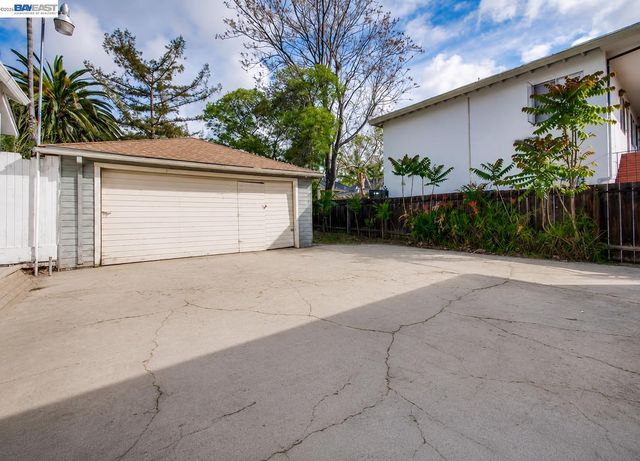 335 E Saint John, San Jose, CA 95112